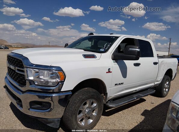 3C6UR5DLXRG153977 2024 RAM 2500 Белый Панорамный вид салона 360°