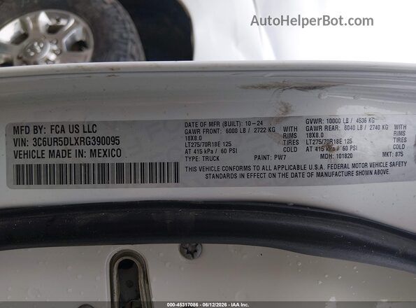 3C6UR5DLXRG390095 2024 RAM 2500 White Вид підкапотного простору