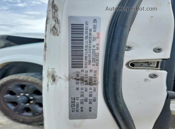 3C6UR5FJ3JG337478 2018 RAM 2500 Белый Вид подкапотного пространства
