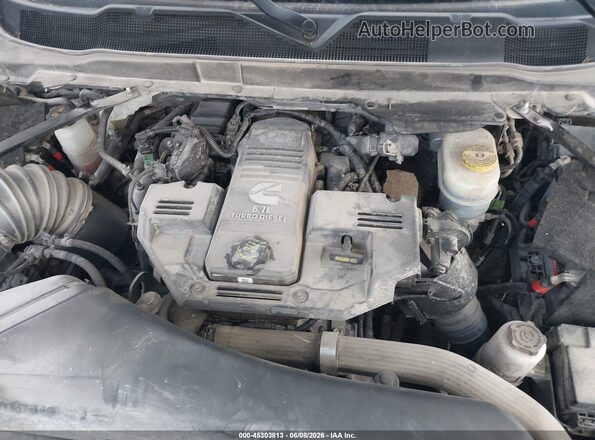3C6UR5FL0NG228676 2022 RAM 2500 Белый Вид сзади