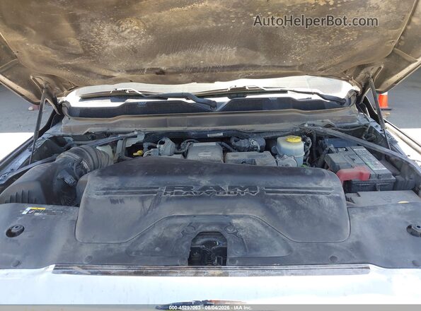 3C6UR5FL3NG298236 2022 RAM 2500 Black Rear view