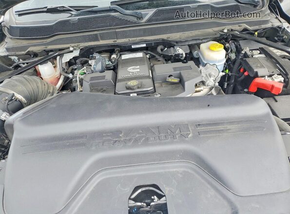 3C6UR5FL4RG206749 2024 RAM 2500 Charcoal Widok wnętrza z tyłu