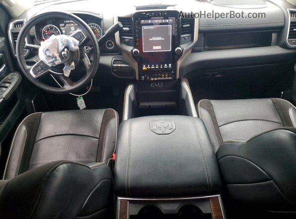 3C6UR5FL4RG206749 2024 RAM 2500 Charcoal Widok deski rozdzielczej