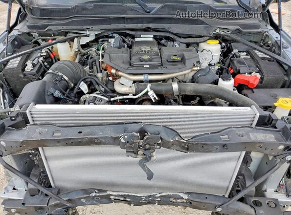 3C6UR5FL6RG131472 2024 RAM 2500 Silver Rear interior view