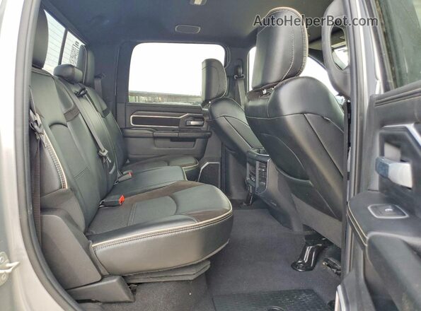 3C6UR5FL6RG131472 2024 RAM 2500 Silver Rear seats view