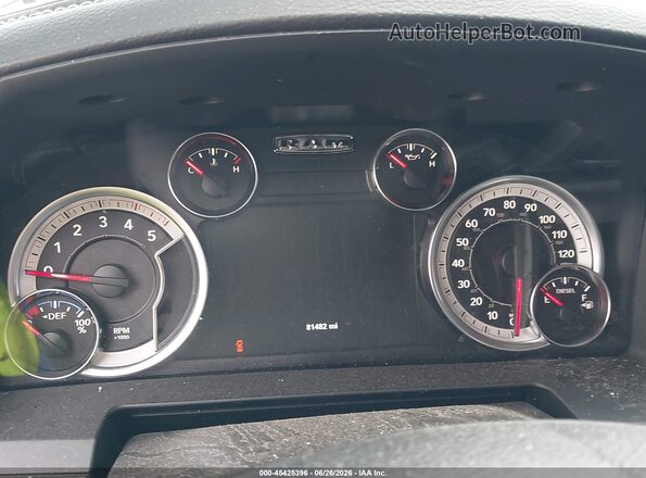 3C6UR5FL7JG307272 2018 RAM 2500 Burgundy Հետևի նստատեղերի տեսք