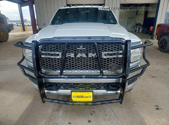 3C6UR5HJ3NG438281 2022 RAM 2500 White Vista frontal