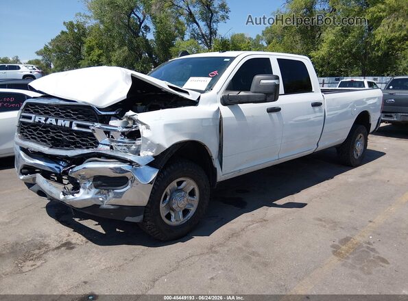 3C6UR5HJ6RG180425 2024 RAM 2500 White Vista tres cuartos delantera izquierda