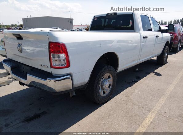 3C6UR5HJ6RG180425 2024 RAM 2500 White Trasero derecho