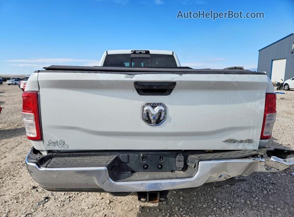 3C6UR5HL5RG327626 2024 RAM 2500 White Widok z tyłu