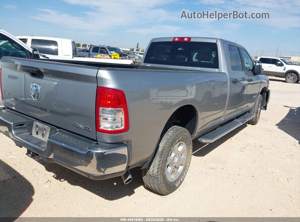 3C6UR5JJ7RG266286 2024 RAM 2500 Серебряный Задняя правая четверть