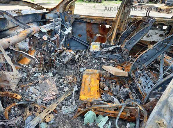 3C6UR5ML6GG177013 2016 RAM 2500 Burn Widok wnętrza z przodu