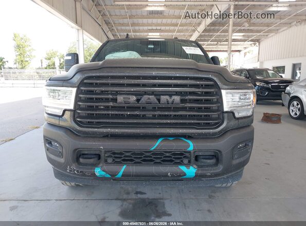 3C6UR5PLXRG296617 2024 RAM 2500 Black Սարքավորումների վահանակի տեսք