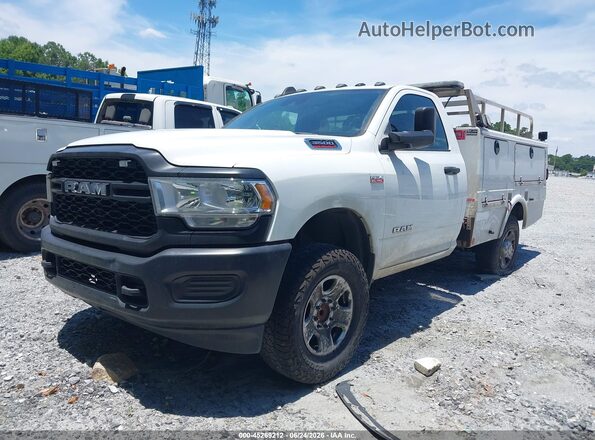 3C7WRCAJ8NG320584 2022 RAM 3500 CHASSIS White Front left