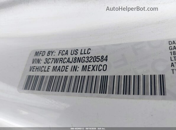 3C7WRCAJ8NG320584 2022 RAM 3500 CHASSIS White Engine compartment view