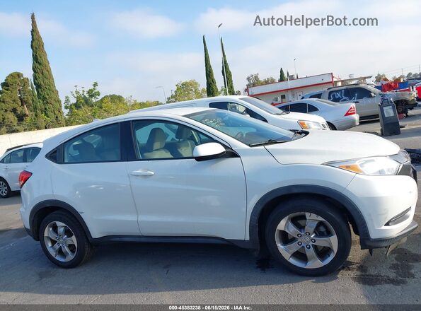 3CZRU5H34JM712690 2018 HONDA HR-V White Вид задньої частини салону