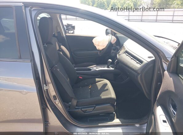 3CZRU5H38JM715642 2018 HONDA HR-V Gray Widok wnętrza z przodu