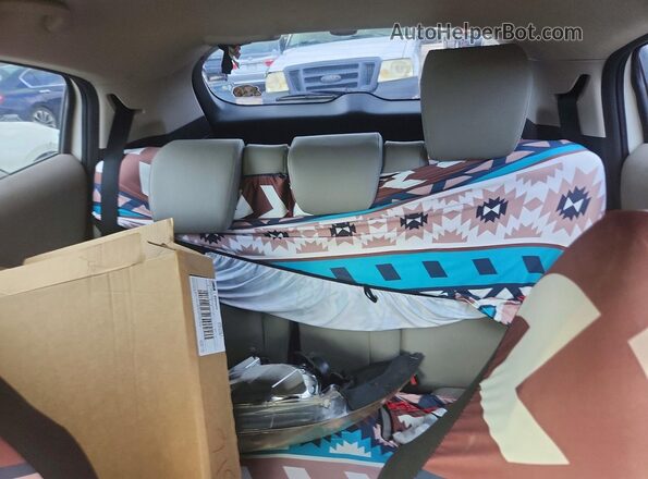 3CZRU5H39JM713706 2018 HONDA HR-V White Vista de los asientos traseros