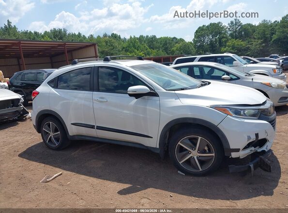 3CZRU5H52NM708693 2022 HONDA HR-V White 360 interior view