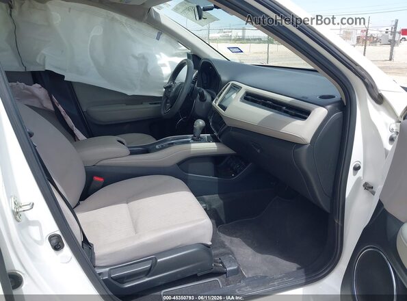 3CZRU5H55HM702343 2017 HONDA HR-V White Вид салону спереду