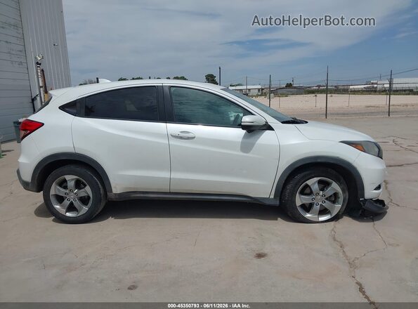 3CZRU5H55HM702343 2017 HONDA HR-V White Вид задньої частини салону