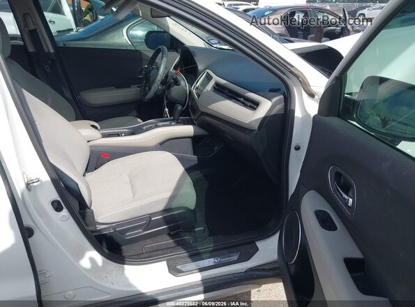 3CZRU5H56KM703671 2019 HONDA HR-V Белый Вид салона спереди