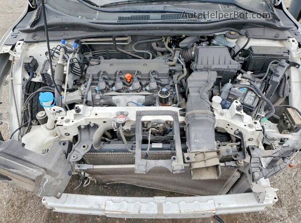 3CZRU5H57JM713835 2018 HONDA HR-V White 