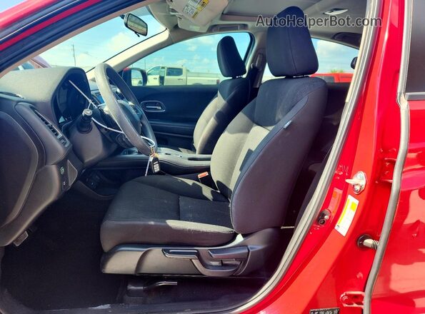 3CZRU5H59JM712167 2018 HONDA HR-V Red Вид салону спереду