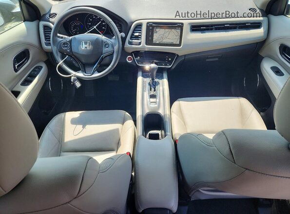 3CZRU5H70JM714018 2018 HONDA HR-V Silver Вид панелі приладів
