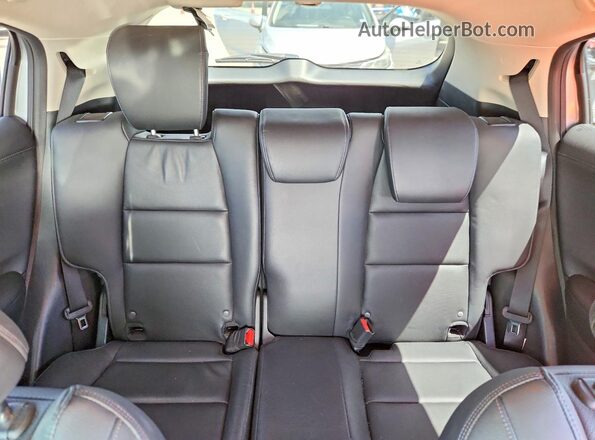 3CZRU5H72KM711901 2019 HONDA HR-V Silver Rear seats view