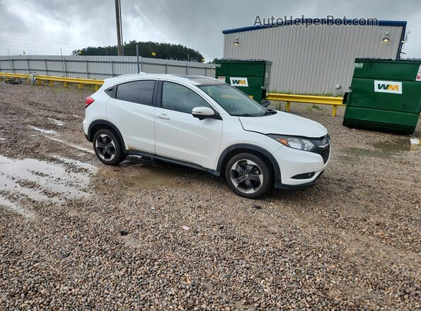 3CZRU5H7XJM717847 2018 HONDA HR-V White Front right