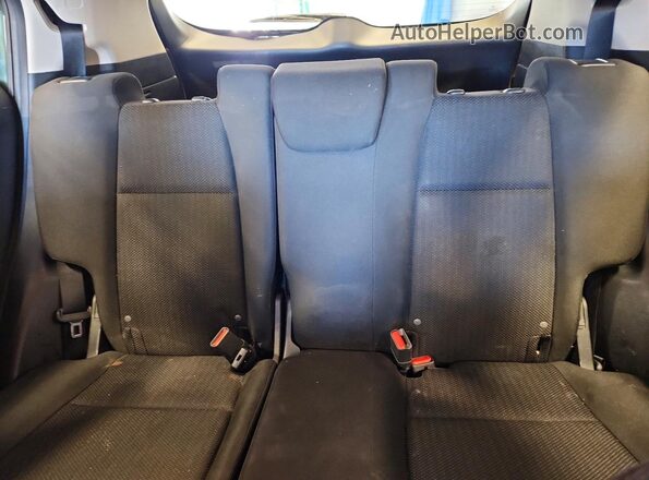 3CZRU6H32HM711019 2017 HONDA HR-V Green Rear seats view