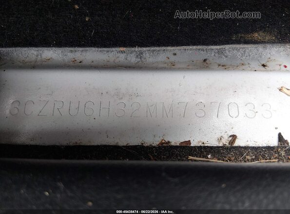 3CZRU6H32MM737033 2021 HONDA HR-V White Շարժիչի բաժամունքի տեսք