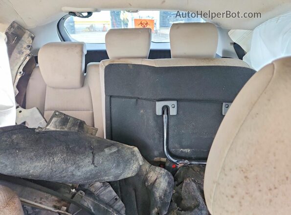 3CZRU6H34JM728250 2018 HONDA HR-V White უკანა სავარძლების ხედი