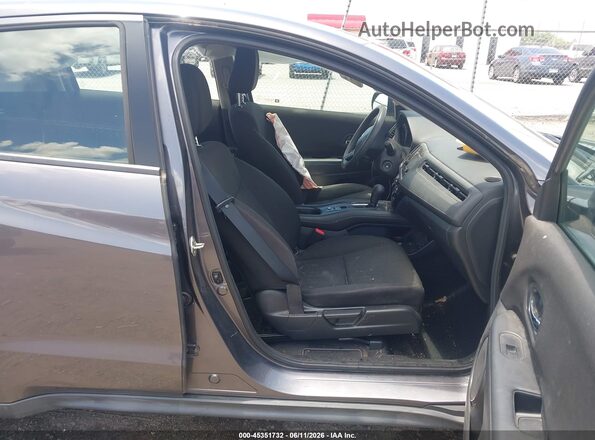 3CZRU6H37JG707049 2018 HONDA HR-V Gray Front interior view
