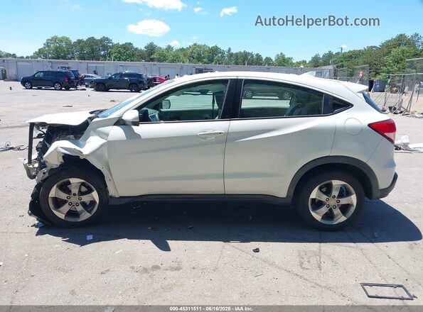 3CZRU6H3XHM712127 2017 HONDA HR-V White 