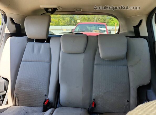 3CZRU6H50HM712493 2017 HONDA HR-V White Widok tylnych siedzeń
