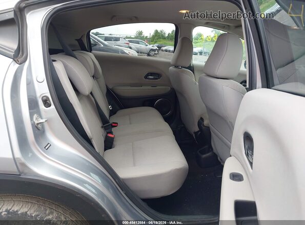 3CZRU6H50JM706683 2018 HONDA HR-V Silver VIN կոդի պիտակի տեսք