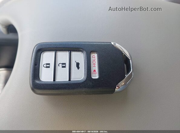 3CZRU6H52HG703437 2017 HONDA HR-V Silver Вид панелі приладів