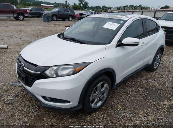 3CZRU6H52HM708154 2017 HONDA HR-V Белый Передняя левая четверть