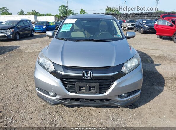 3CZRU6H52JG701998 2018 HONDA HR-V Silver Widok deski rozdzielczej