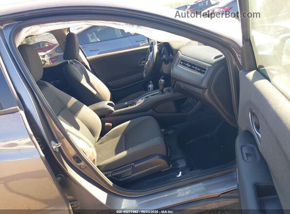 3CZRU6H52KM725883 2019 HONDA HR-V Серый Вид салона спереди