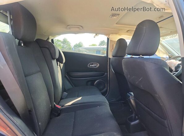 3CZRU6H53HM734021 2017 HONDA HR-V Gray Rear interior view