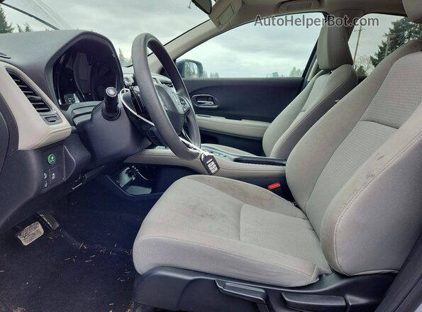 3CZRU6H53NM737979 2022 HONDA HR-V Silver Front interior view