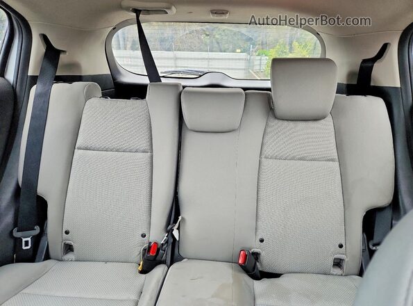 3CZRU6H53NM737979 2022 HONDA HR-V Silver Rear seats view