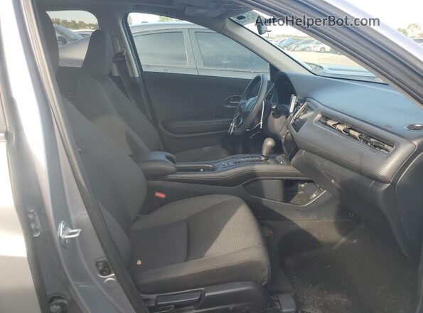 3CZRU6H53NM760064 2022 HONDA HR-V Silver Widok wnętrza z przodu