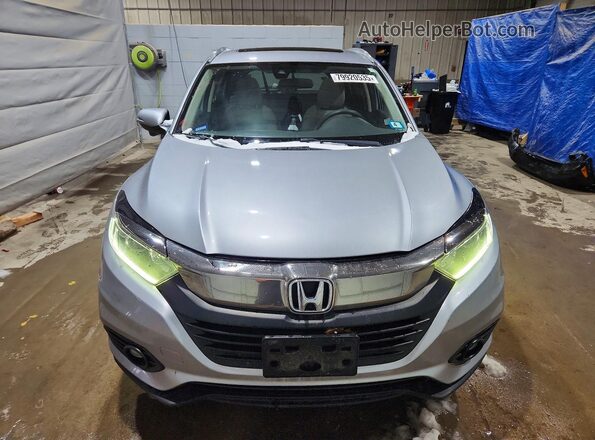 3CZRU6H56KM742637 2019 HONDA HR-V Silver Вид спереду