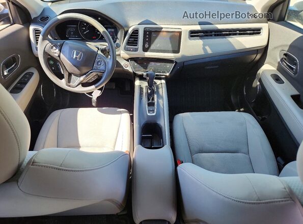 3CZRU6H57KM721697 2019 HONDA HR-V White Dashboard view