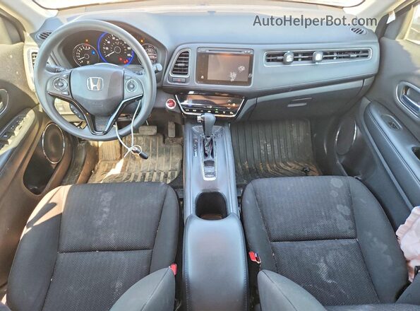 3CZRU6H58HG707945 2017 HONDA HR-V Зеленый Вид панели приборов