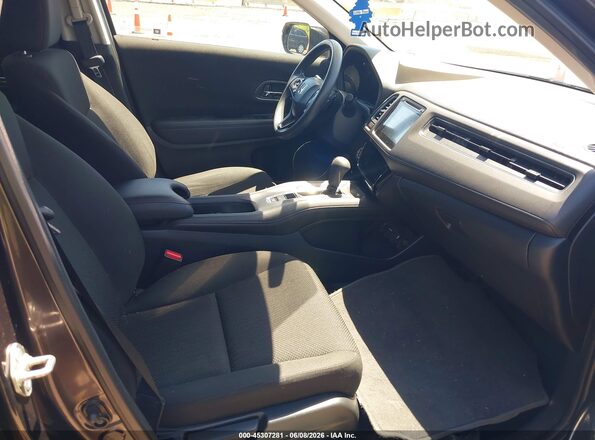 3CZRU6H58HM731244 2017 HONDA HR-V Черный Вид салона спереди